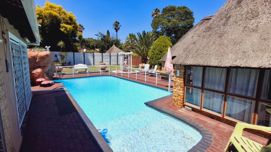 4 Bedroom Property for Sale in Vaalpark Free State